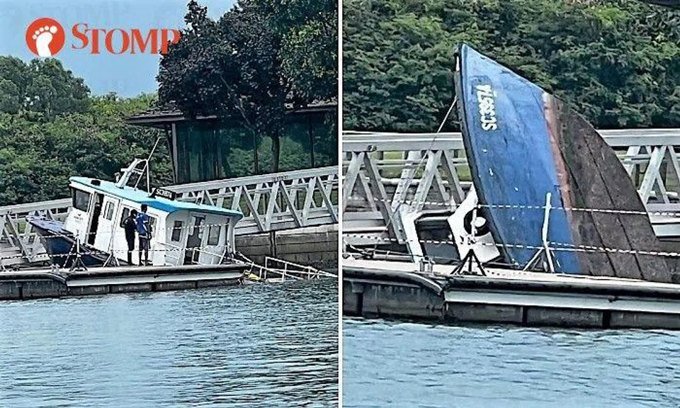 Stomper Tan shared photos of the vessel gradually going underwater next to the jetty