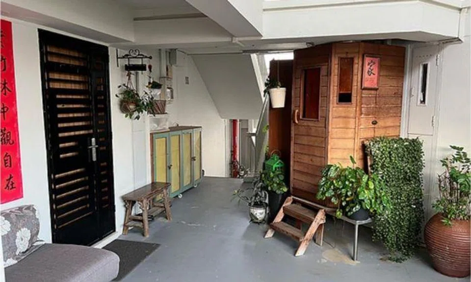 Town council engaging with Serangoon resident behind 'onsen': Here's what's inside