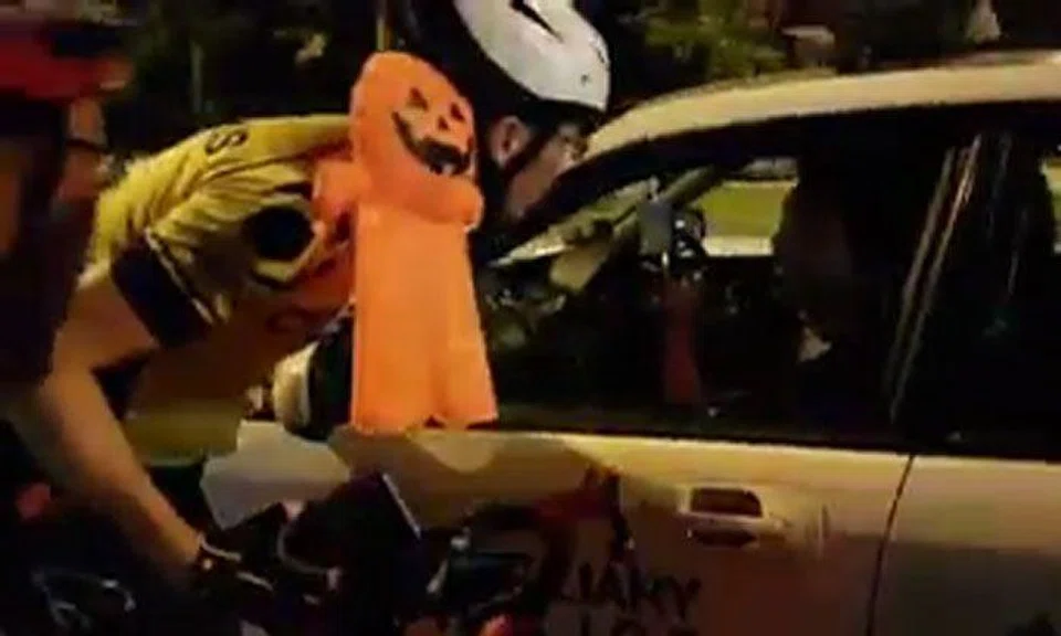 Cyclists accuse auxiliary cops of bullying after they tried to guide them to ride in single file