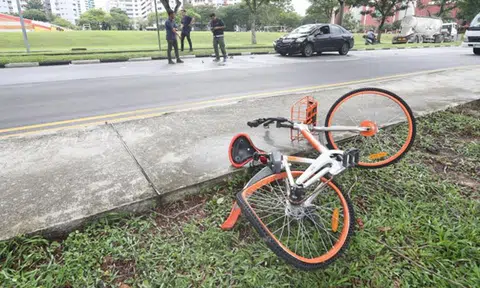19-year-old girl on Mobike sent to hospital unconscious after getting hit by car
