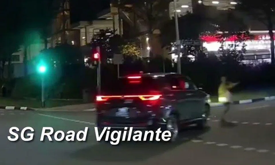 Woman leaps out of the way just in time as Honda fails to give way at Yishun junction