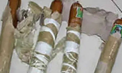 'Wurst' ex ever: Man threatens ex-girlfriend with fake 'bomb' made of sausages