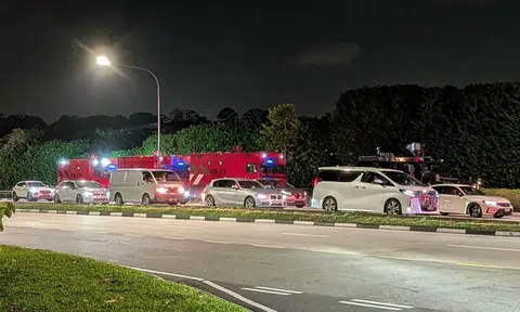 Police looking for suspect who trespassed into house in Upper Thomson