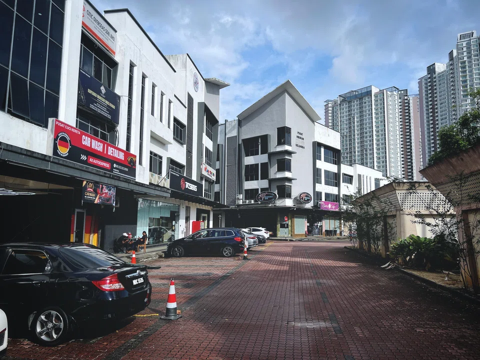 All quiet at the VEP information centre in Danga Bay, Johor Bahru, where motorists can have their registration and de-registration matters settled.