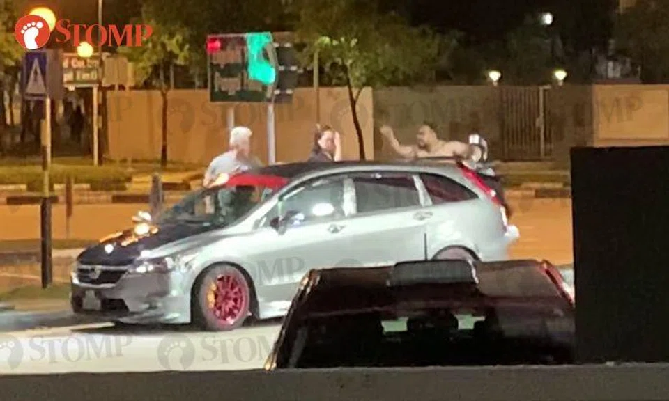 Men have vulgar shouting and punching match at Punggol petrol station