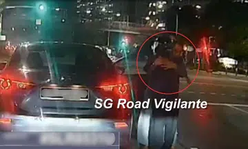Driver hugs motorcyclist after accident in Tampines, allegedly offers $50 compensation but later shifts blame