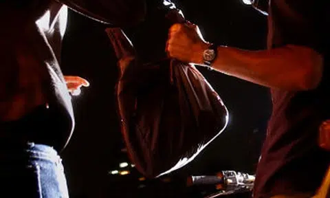 Man lodges false police report claiming bag containing $21k of items was snatched at Queen Street