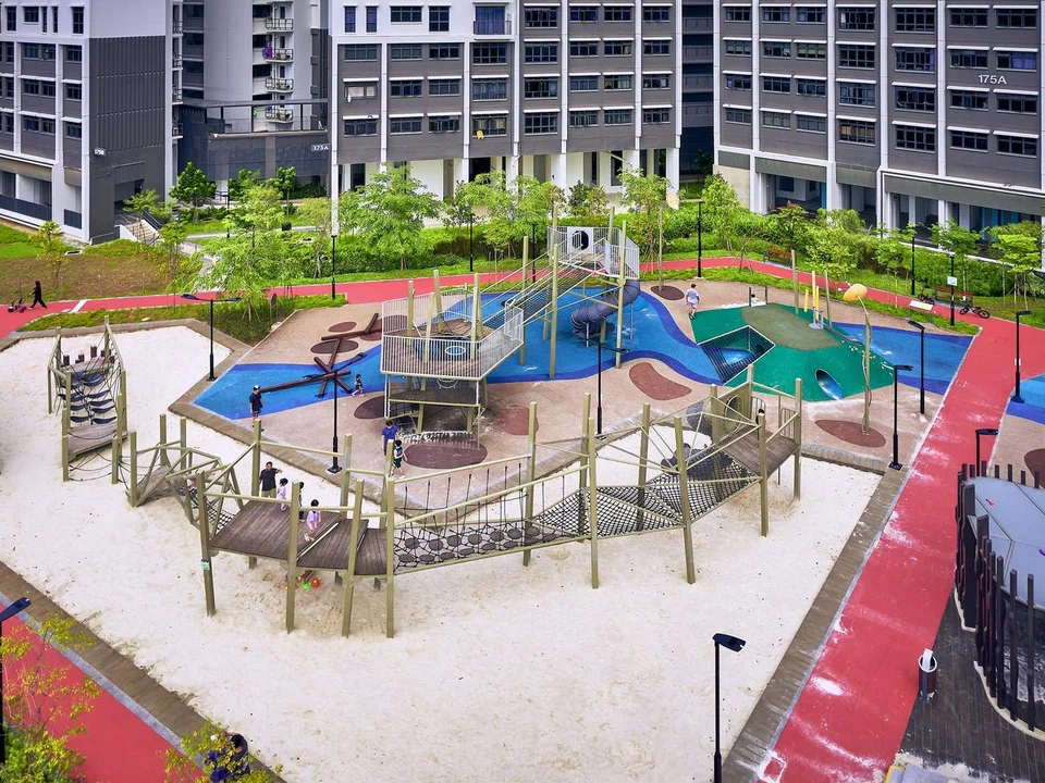 The Bird's Tower playground is near Block 175A in Sengkang and the Sungei Serangoon Park Connector.