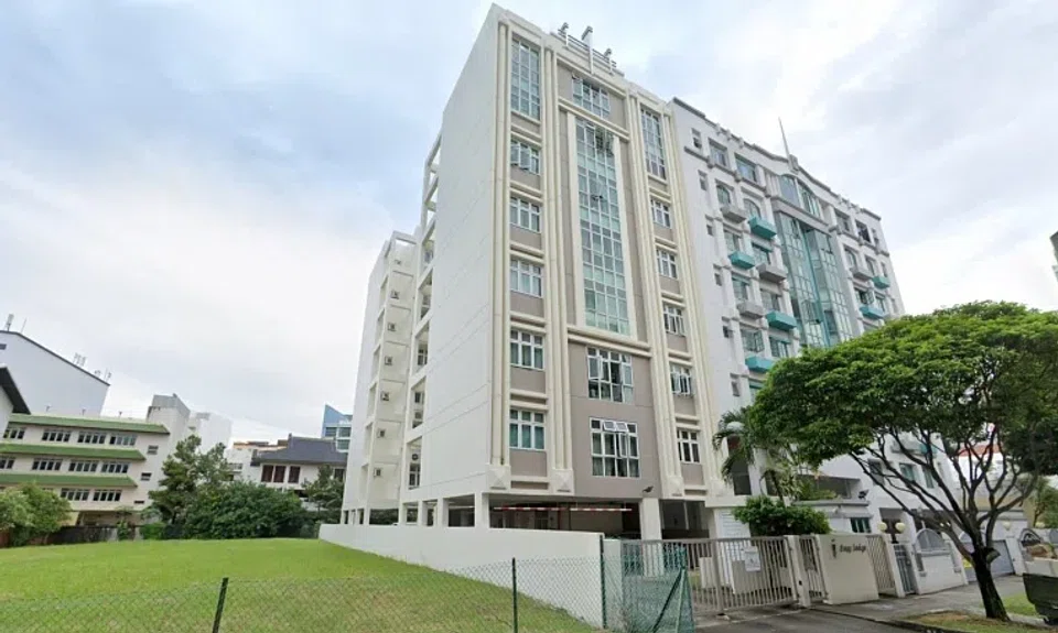 No injuries were reported, and police investigations are ongoing. 