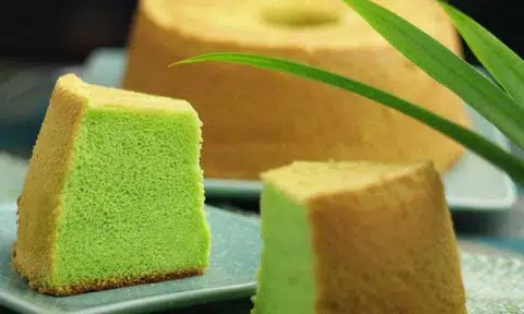 CNN names pandan cake as Singapore's national cake, lists it among world's 17 best cakes