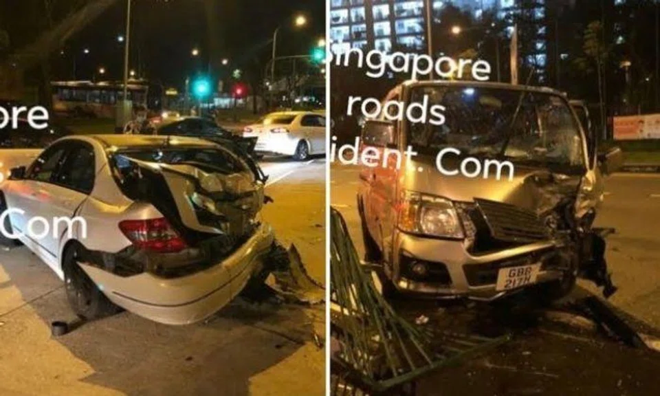 63-year-old man taken to hospital after accident involving 5 vehicles at Woodlands Road