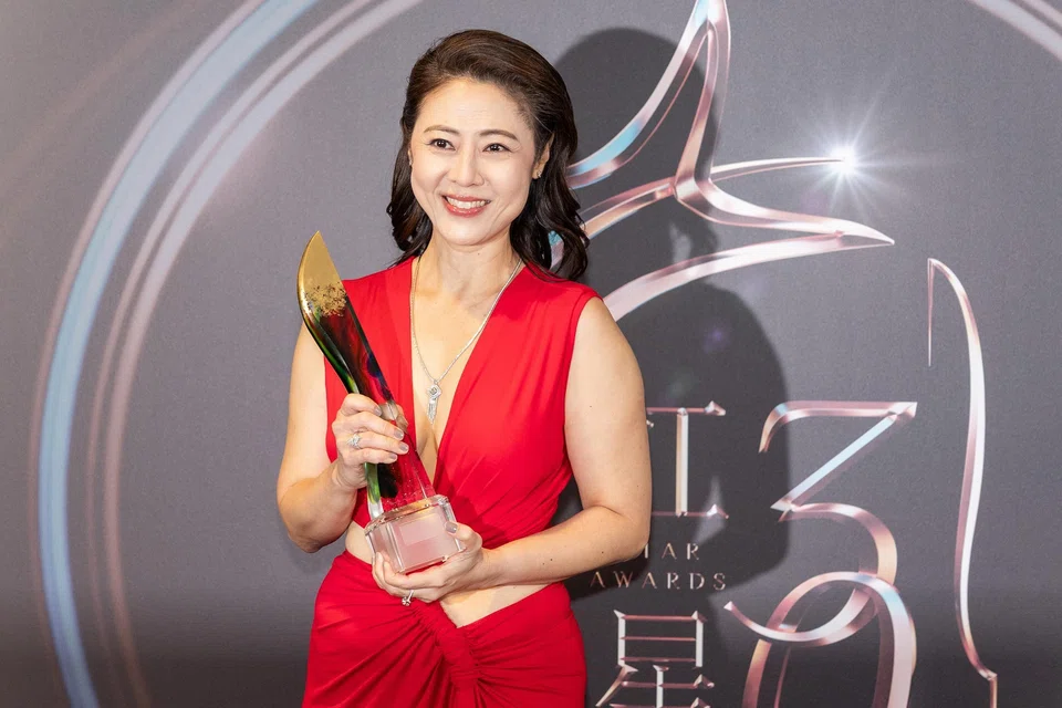 Cynthia Koh won her first Best Supporting Actress award, for the drama Hope Afloat, since her acting career started in 1992.