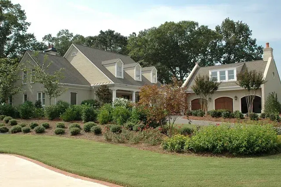 House-hunters should at least make a trip to see for themselves the home that they are buying, and its surrounding neighbourhood. 
