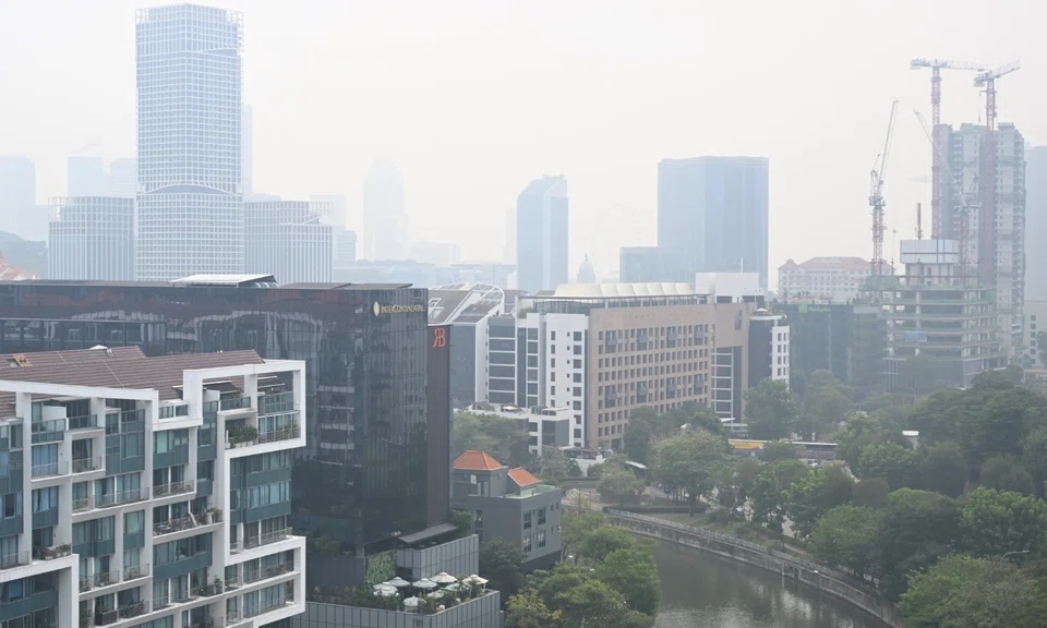 Haze puts S’pore air quality in unhealthy range on Sept 14