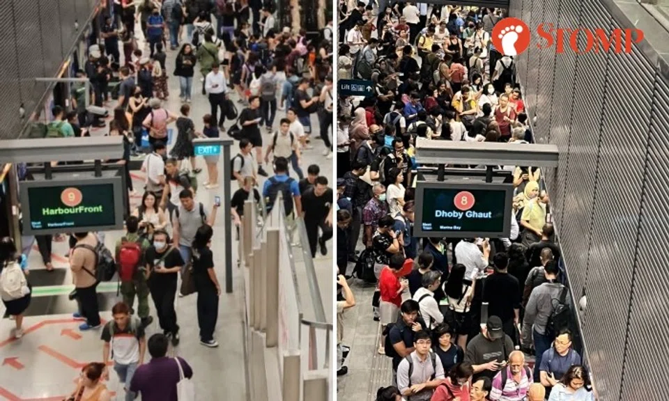 Stomper Mike and Tingsley shared photos of the massive crowds in Dhoby Ghaut and Harbourfront MRT stations during the service disruption.