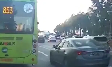 Bus forced to brake suddenly to avoid hitting car making illegal left turn at Ang Mo Kio junction