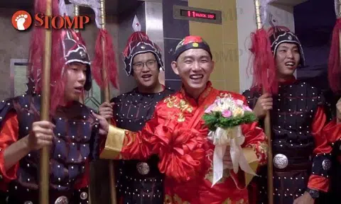 Groomsmen 'spoil market' by appearing as ancient Chinese soldiers for gatecrash