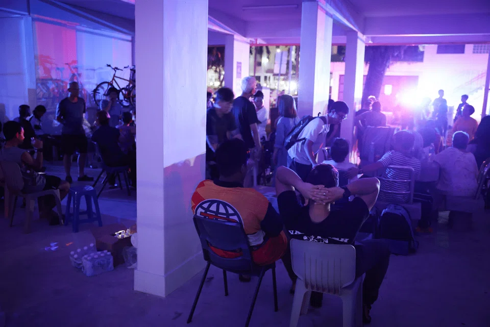 Evacuated residents were waiting at the void deck when ST arrived at the scene in Ang Mo Kio Avenue 8 at around 9pm.