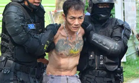 Man who held 71-year-old mum hostage in locked flat and threatened to set it on fire sentenced to 7 years 4 months in jail