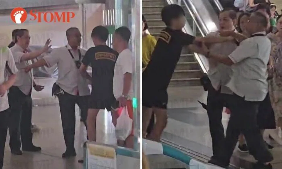 Suspected vape user escorted off train, gets into altercation with SMRT staff members at Lakeside station