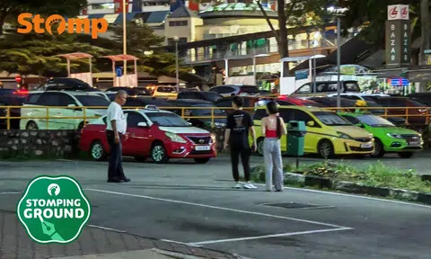 Stomper waits 3 hours for taxi from JB to S'pore, quoted as high as $120 by both licensed and illegal drivers