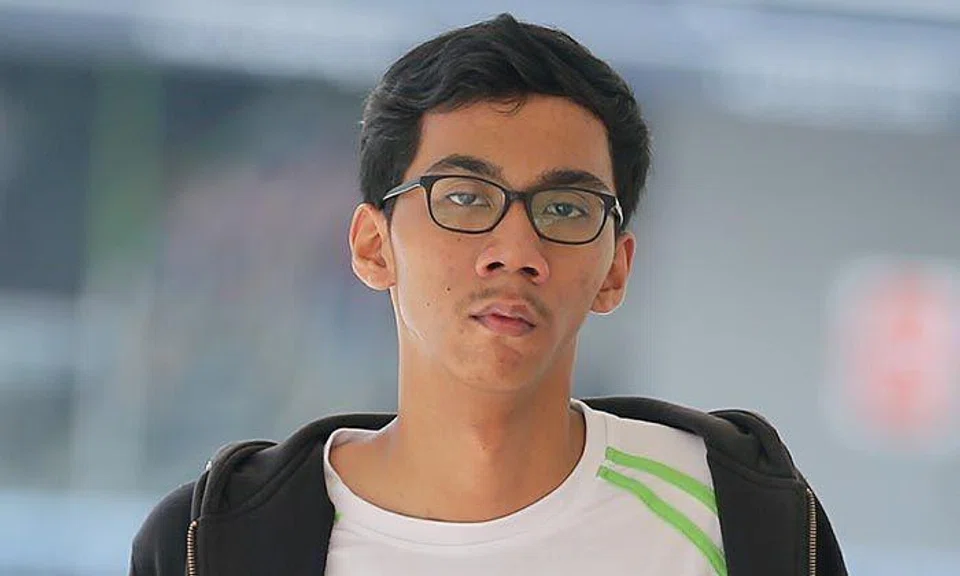 Teenage e-scooter rider hit 3-year-old girl at Simei bus stop, caused her to knock her head