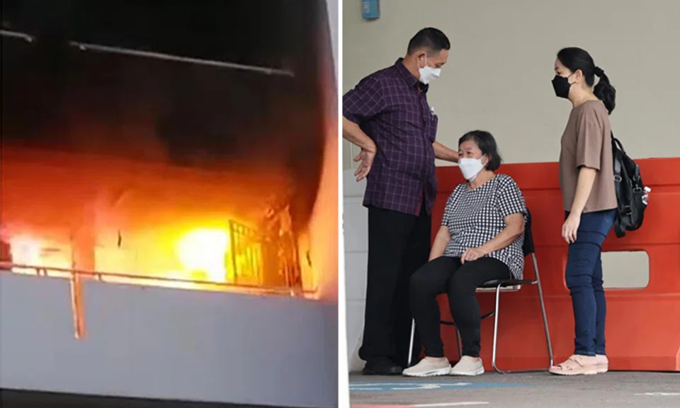 (Right) Family members retrieving the bodies of the deceased. Photos: Shin Min Daily News