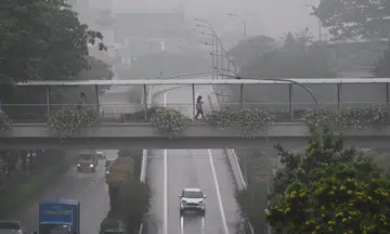 Singapore faces 12th day of unhealthy air