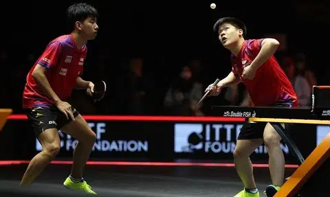 National table tennis players Koen Pang (left) and Izaac Quek are through to the semi-finals of the WTT Finals.