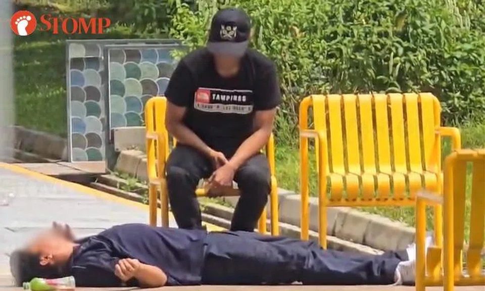 A young man was seen lying on the ground after vaping at Block 496 Tampines Street 43. 
