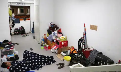 Desperate man and 3 children forced to sleep on corridor after selling Telok Blangah flat in divorce settlement