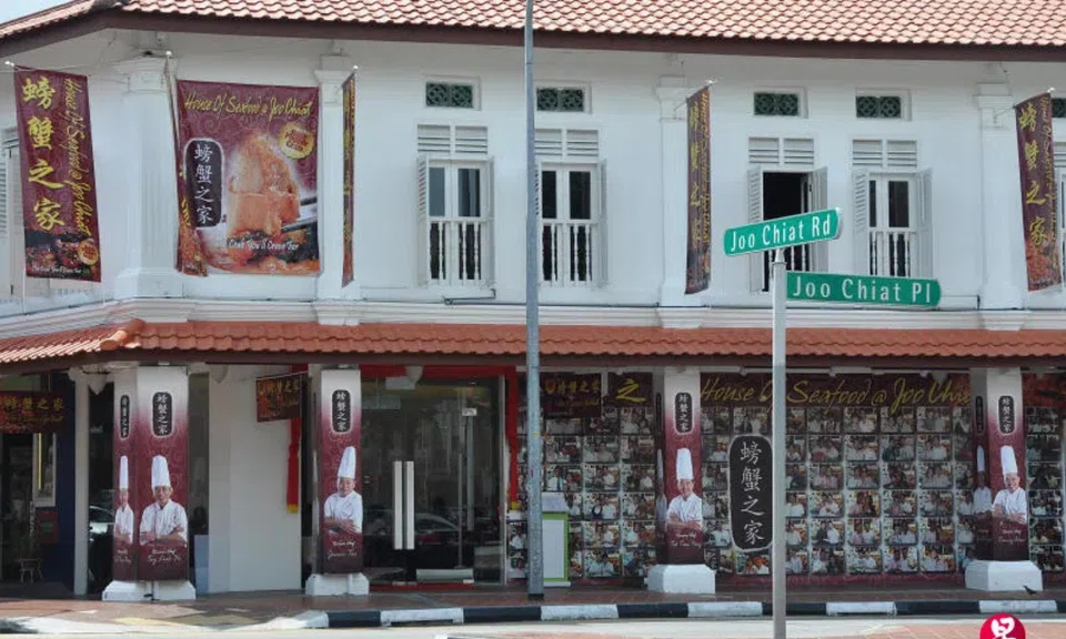 In a bid to impress her friends, the woman duped restaurants into delivering some $9,000 worth of meals to her. 