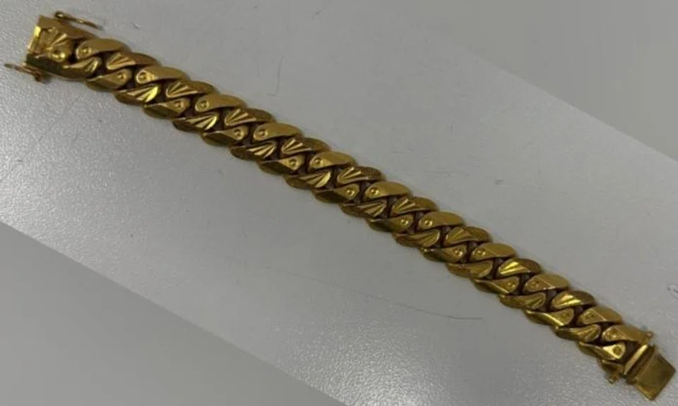 Elderly man injured after struggling with man who robs him of $10,000 gold bracelet in Bukit Merah