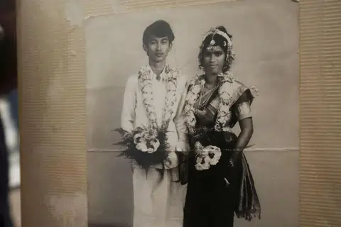 Mr Richard Ho and Madam Dorasamy Radabyee on their wedding day. (Click for more photos.)