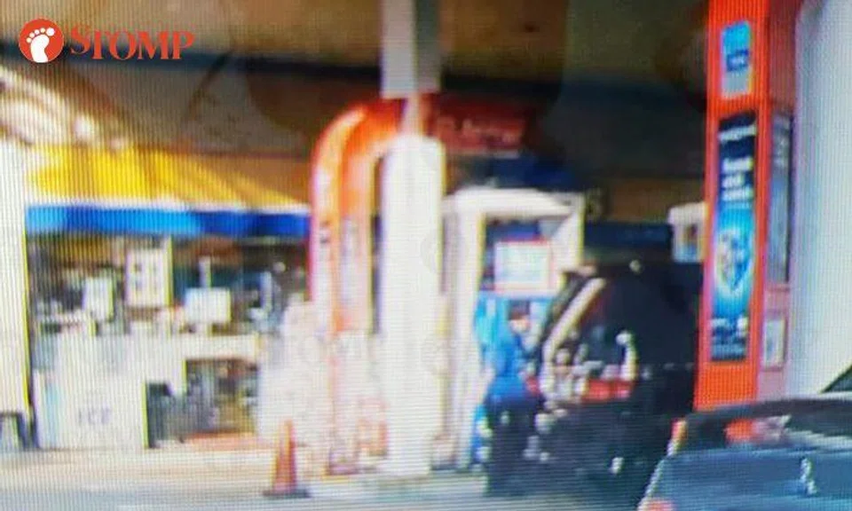 Man blames pump attendant for filling up his tank wrongly: ExxonMobil and FairPrice respond to Stomp