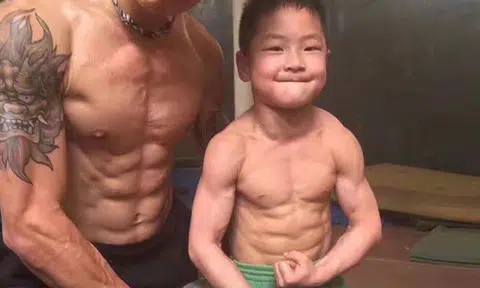 This kid in China will blow you away with his super-ripped body