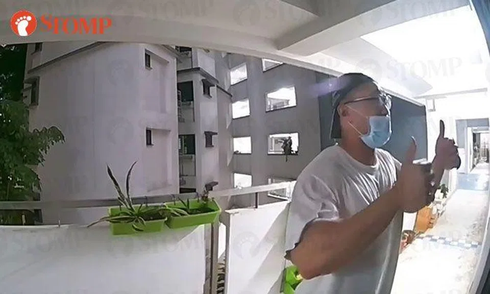 Guy visits Yishun resident's unit empty-handed close to 11pm, says he's selling ice-cream