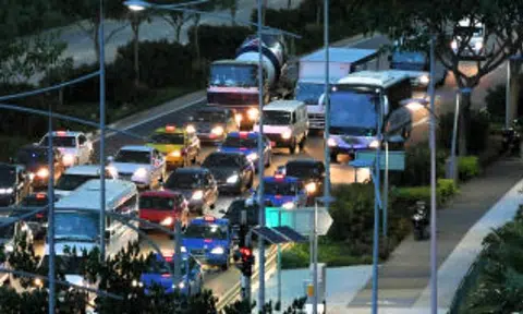 5 drivers of heavy vehicles, including cement mixers, to be charged in court with speeding