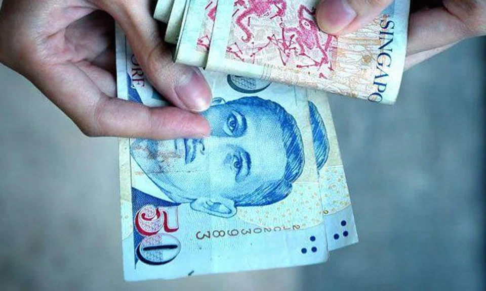 66-year-old woman loses $88,000 -- but was afraid to demand money back from man 'with ties to PM Lee's family
