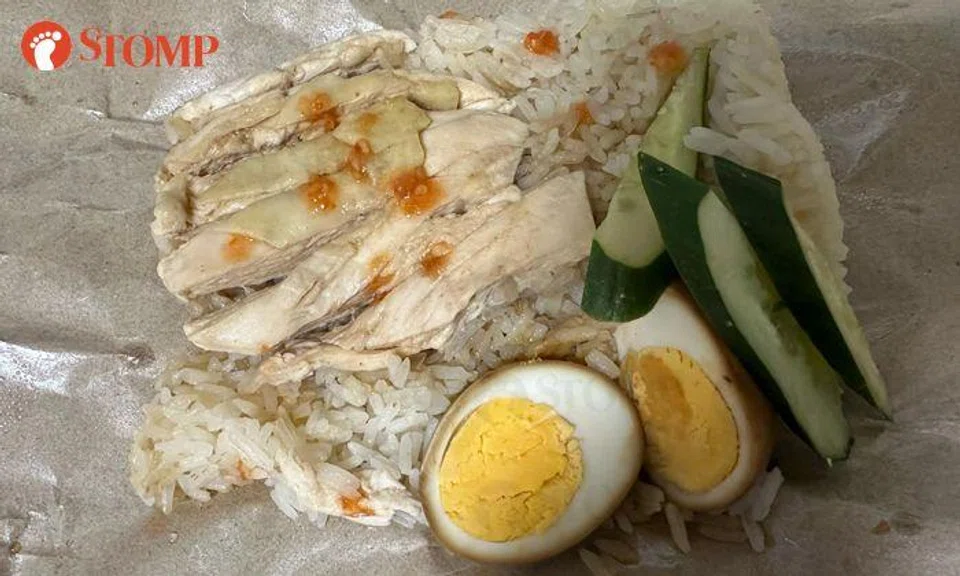 Diner wants to know how this 'normal' packet of chicken rice can cost $6.20 at Bedok stall
