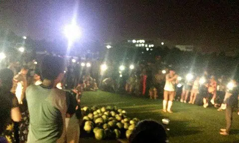 Lovesick guy tries to win back ex-GF with 99 watermelons, fails miserably