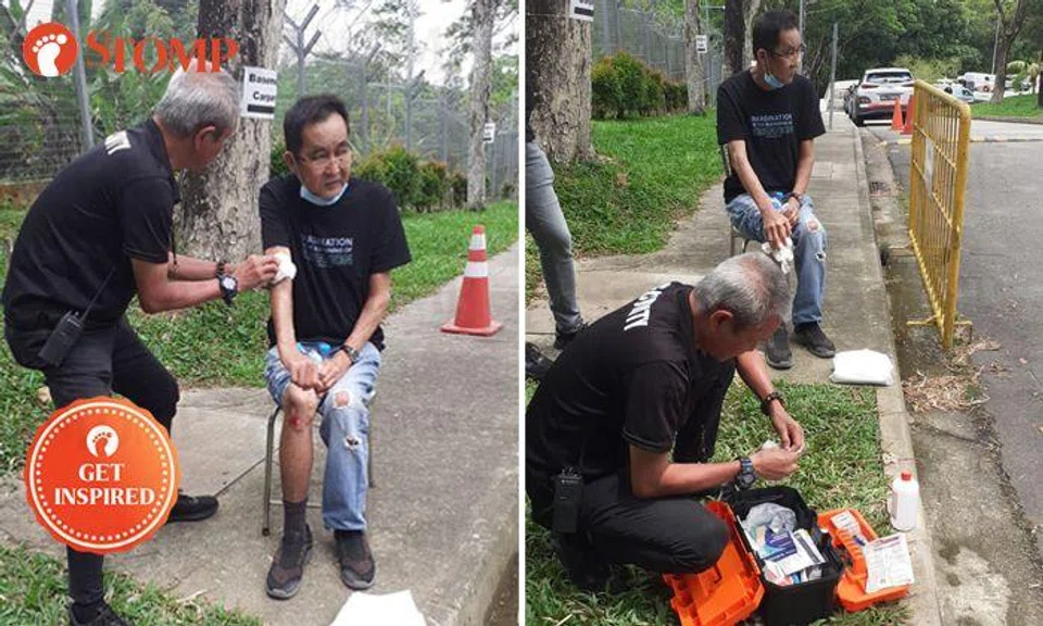 Stomper performs first-aid on elderly man bleeding after fall in Mandai