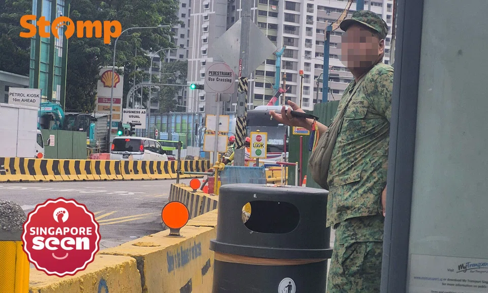 Stomper ‘angry and disgusted’ to see man in SAF uniform smoking near Ang Mo Kio bus stop