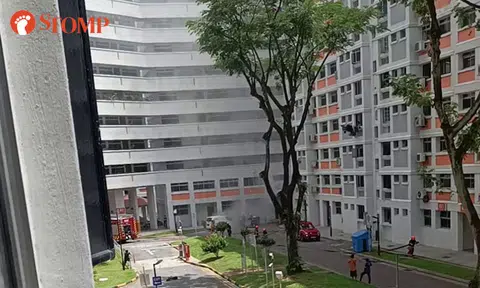 Van catches fire at Jurong West