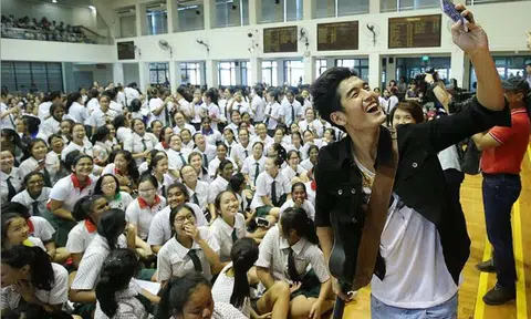 Fall in love with Chinese, with Nathan Hartono