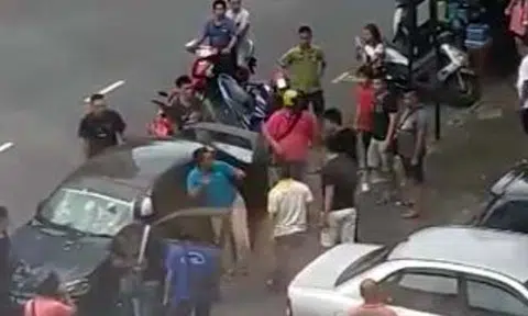 Woman who accused M'sia Uber driver of molest arrested after her husband and mob whack him