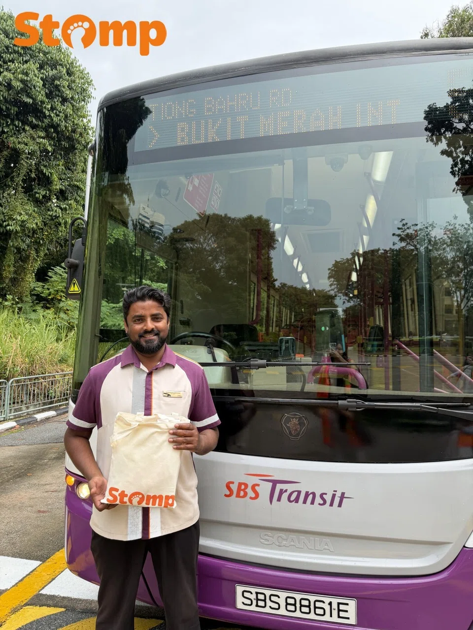 SBS Transit bus captain gets goody bag for act of honesty