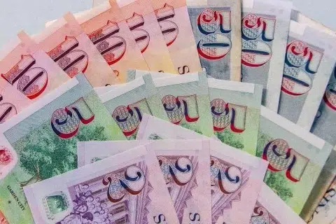 'It's only $4': S'porean woman explains why she stopped giving 'duit raya'