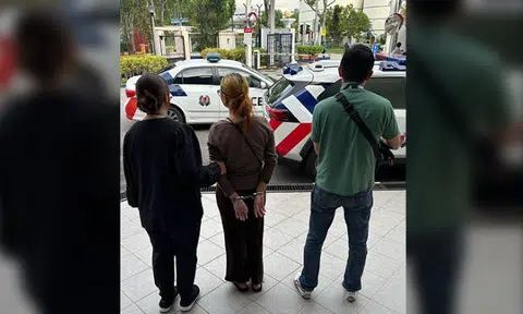 Two men and one woman give up their bank accounts to criminal syndicates