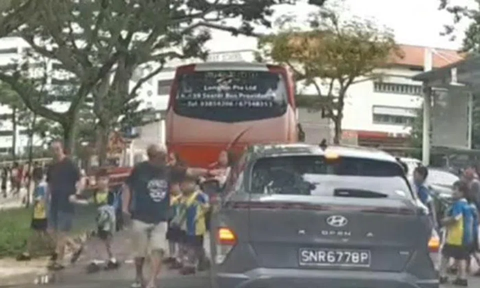 Driver told off by man at Serangoon pedestrian crossing
